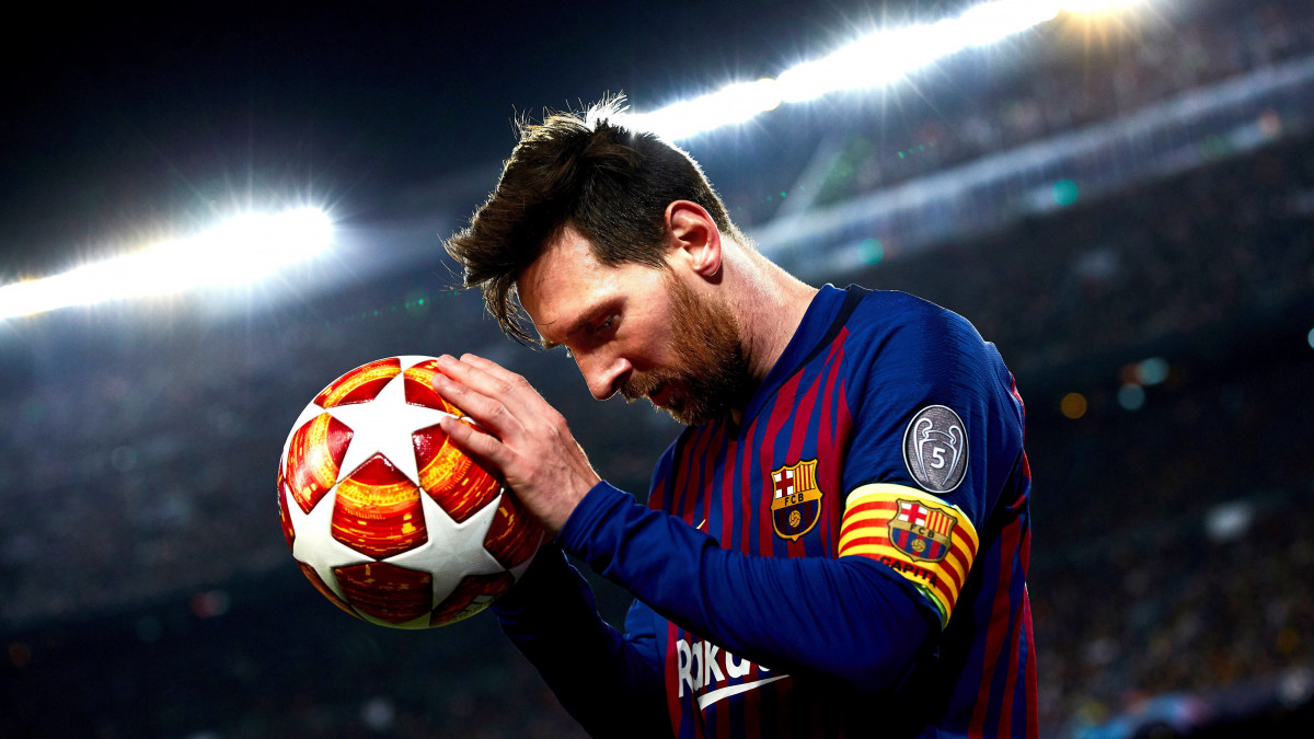 Lionel Messi, az FC Barcelona játékosa a labdarúgó Bajnokok Ligája negyeddöntőjének visszavágó mérkőzésén a barcelonai Camp Nou stadionban 2019. április 16-án. Az FC Barcelona 3-0-ra győzött.