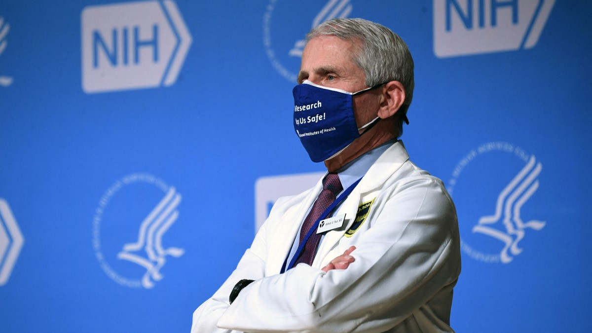 Fauci: Even in 2022, Americans might have to wear a mask