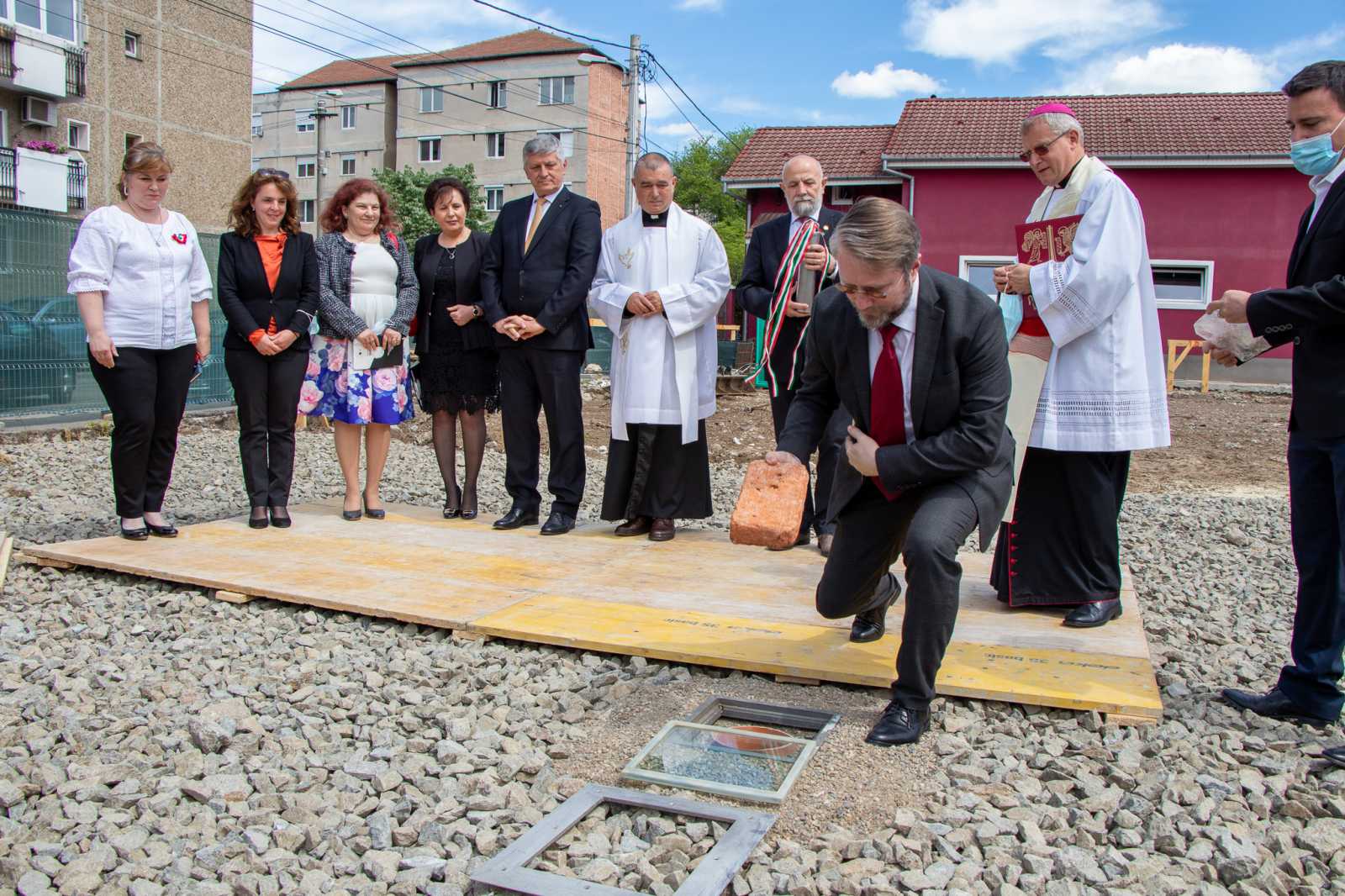 The moment of laying the cornerstone.  The bricks of the Bishop's Palace were laid by Member of Parliament Ödön Szabó