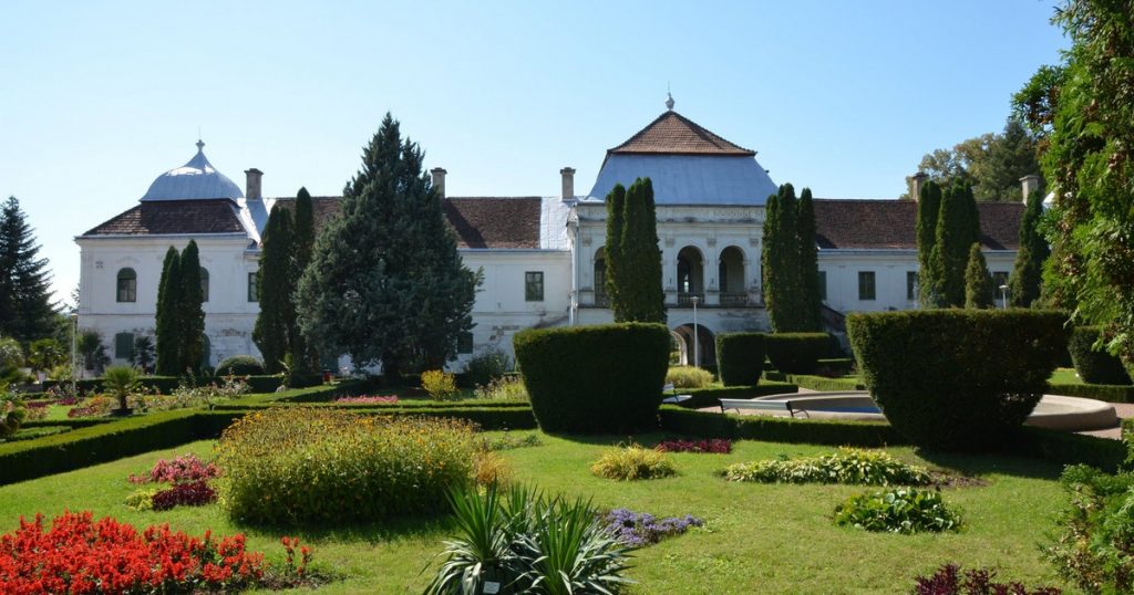 Index - Culture - The heirs sold the Wesselényi Castle in Zsibó, and the local government is suing