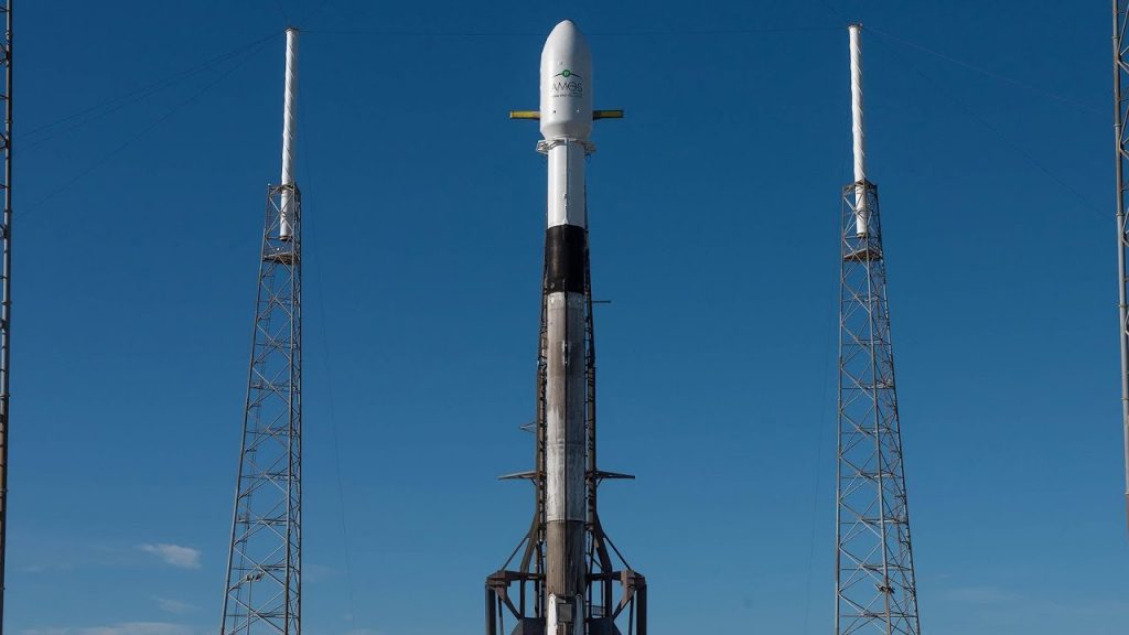 amos17_spacex_falcon9