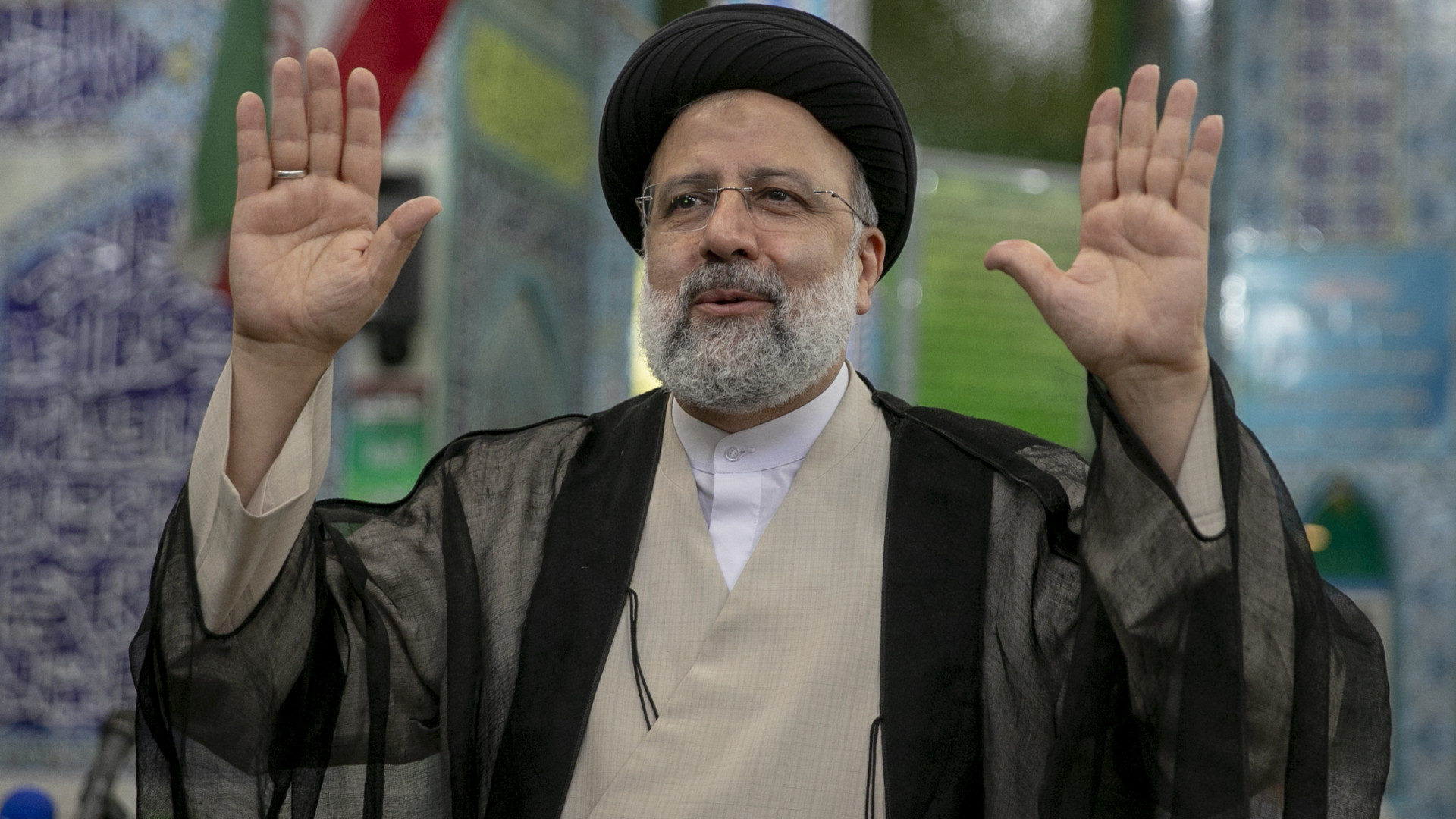 It appears that a new hard-line leader has been chosen by Iran