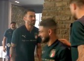 His teammates bid farewell to Spinazzola with applause and hugs