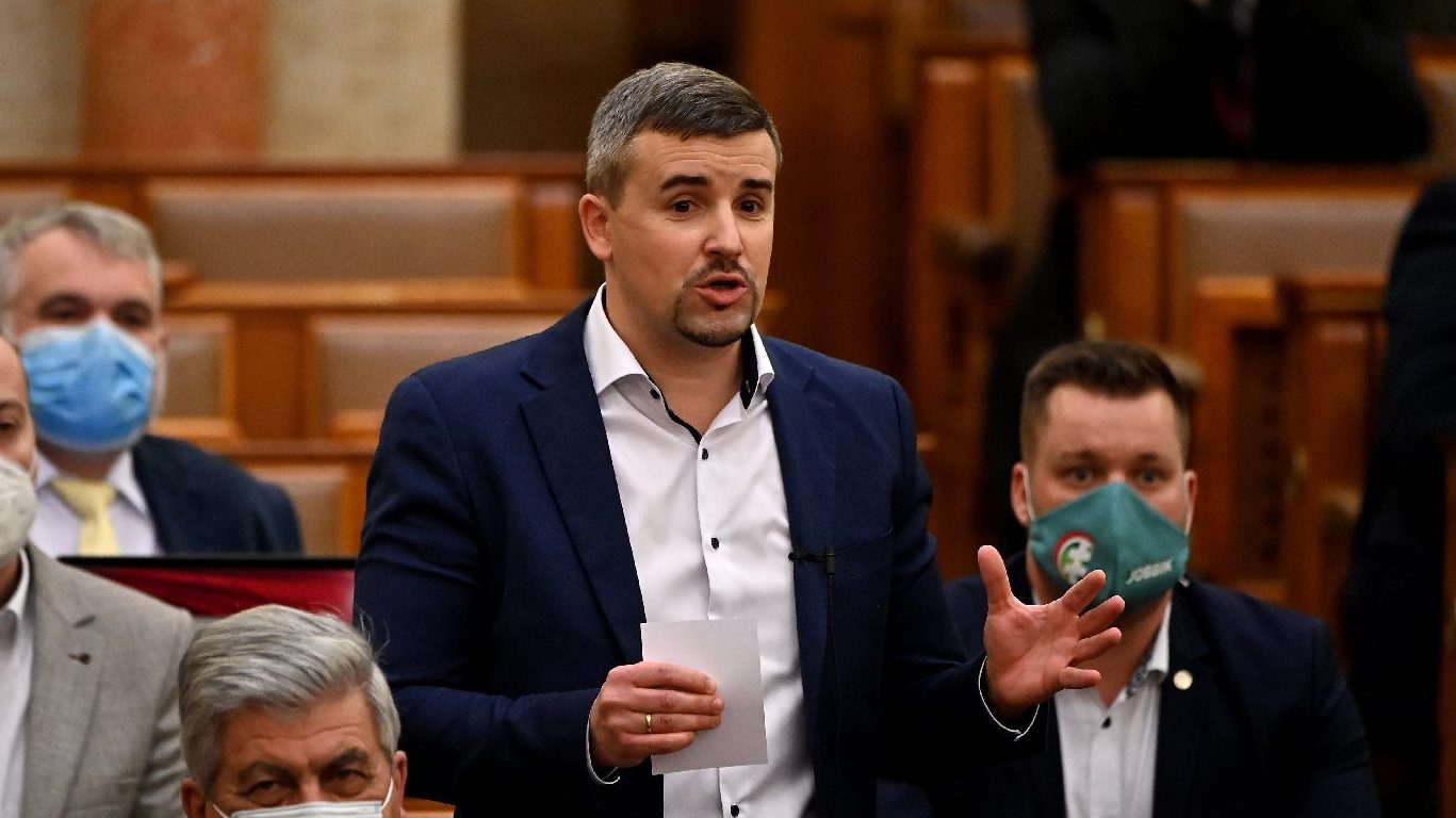 Jobbik made himself a clown