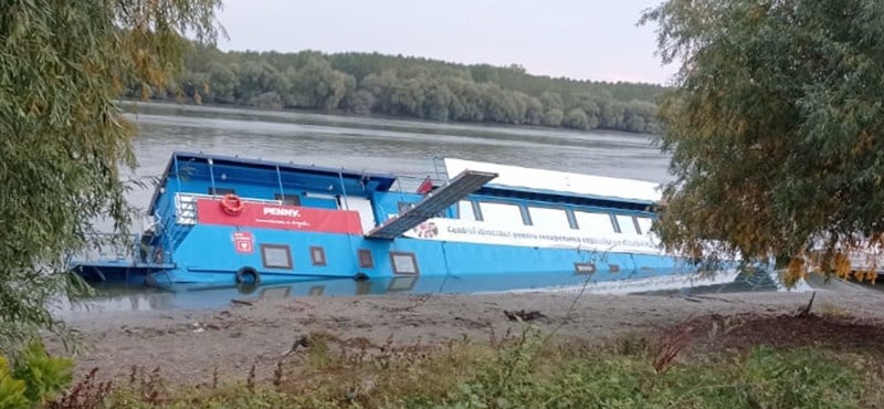 A shipwreck sank in Romania, recently inaugurated by the Minister of Labor