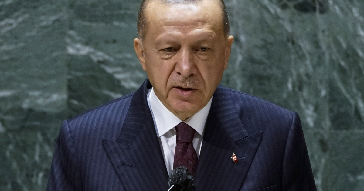 Index - Economy - Erdogan banned ten ambassadors and the Turkish lira collapsed