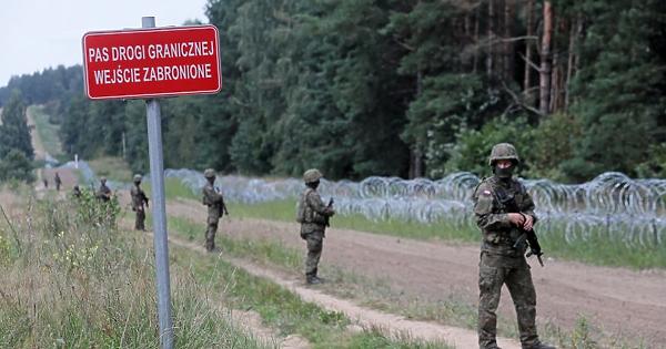 Putin may deploy troops on the Belarus-Poland border: the migrant crisis is getting worse