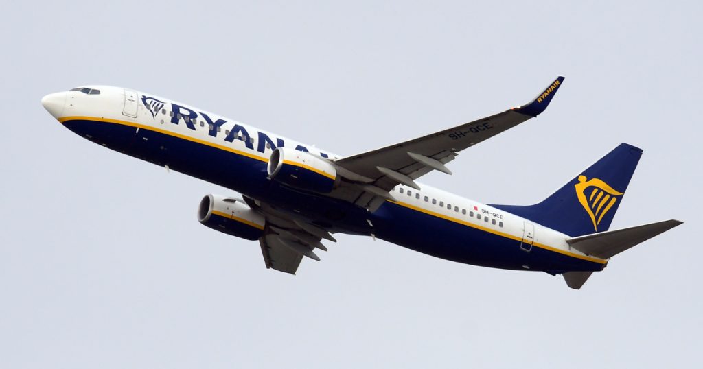 Index - Abroad - Ryanair's plane caught fire, resulting in an emergency landing