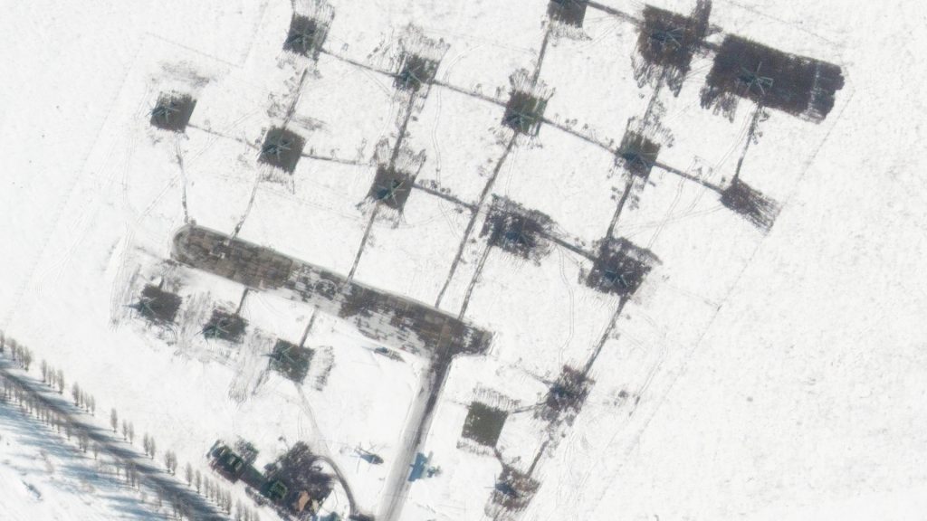 Satellite images revealed the movement of the Russians