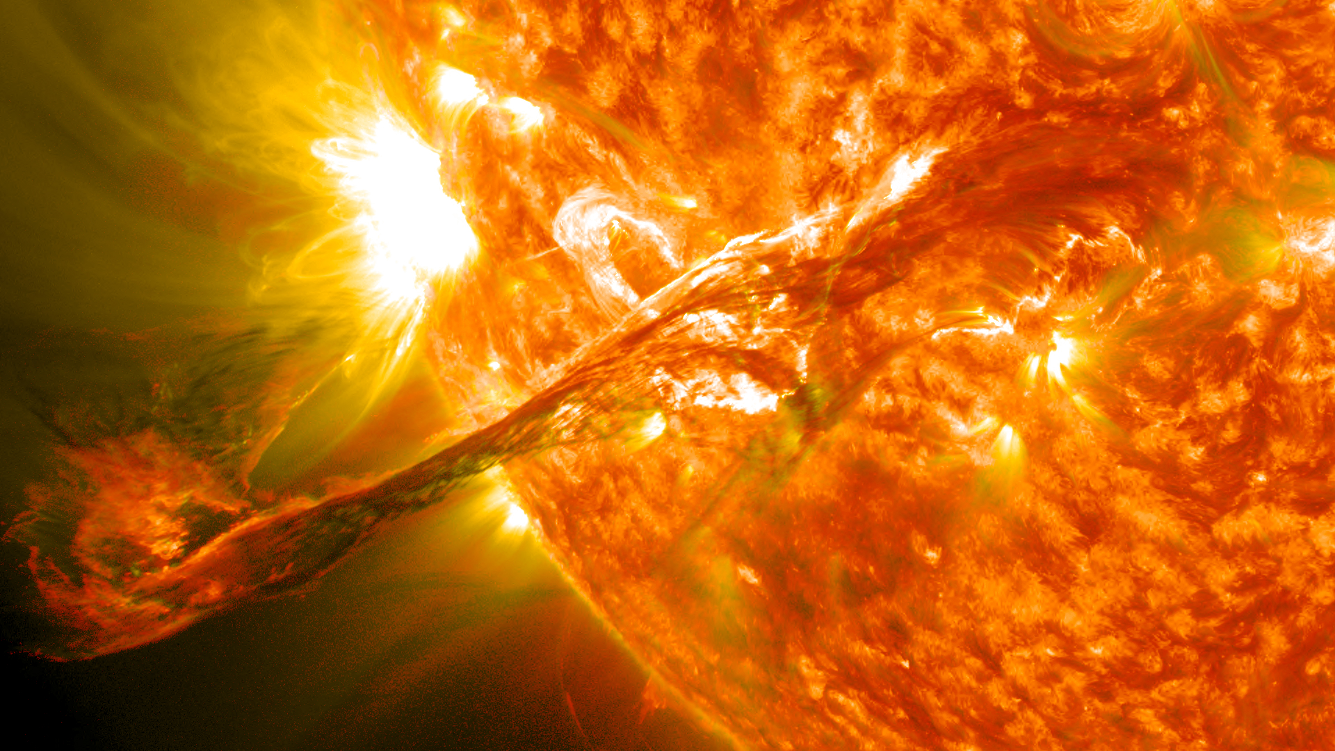 A new type of wave has been discovered on the surface of the sun