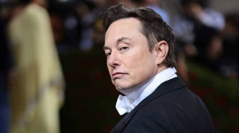 Elon Musk egyetlen emojival alázta meg a Twitter magyarázkodni kényszerülő vezérigazgatóját kép