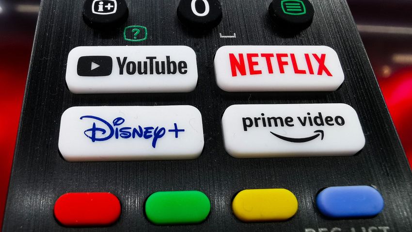 A big clash between Netflix and Disney is expected this weekend