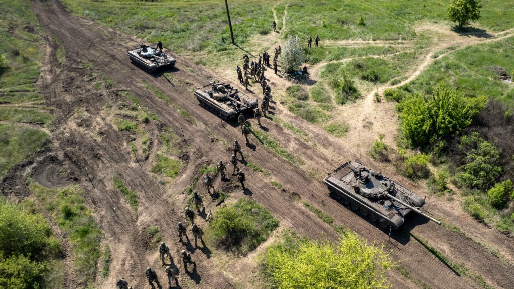 The defenders of Azov laid down their arms, there is a dangerous Russian offensive in Luhansk