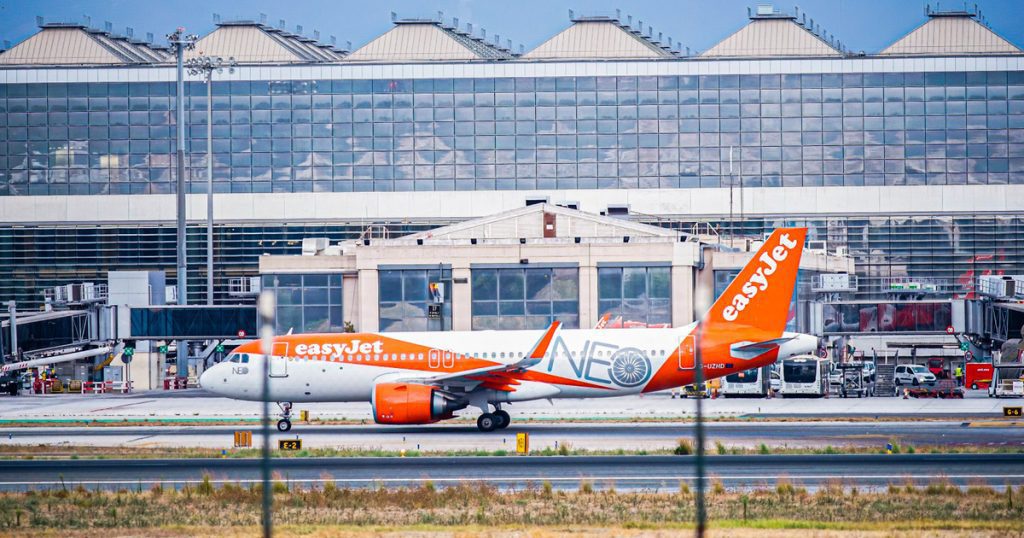 INDEX - Economy - Chaos EasyJet employees went on strike in Spain in July