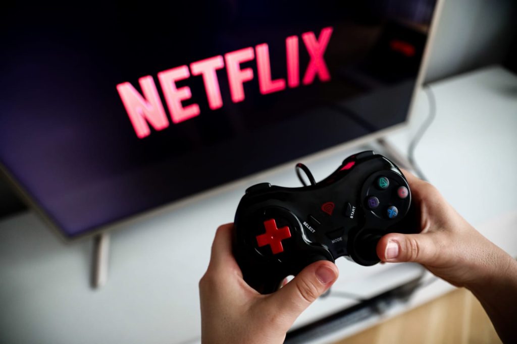 Wish |  Does Netflix work on both Xbox and PS?