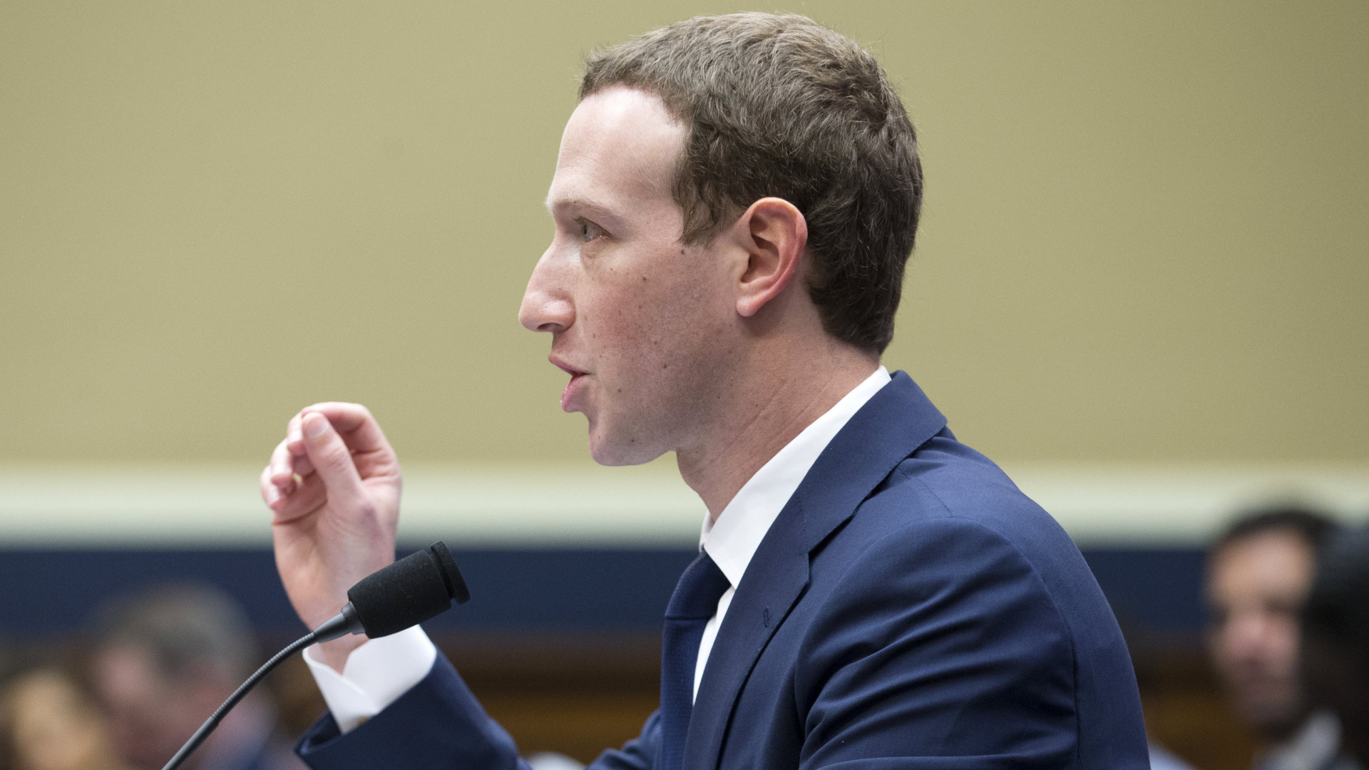 Zuckerberg explained why he surrendered to the FBI in the run-up to the US presidential election